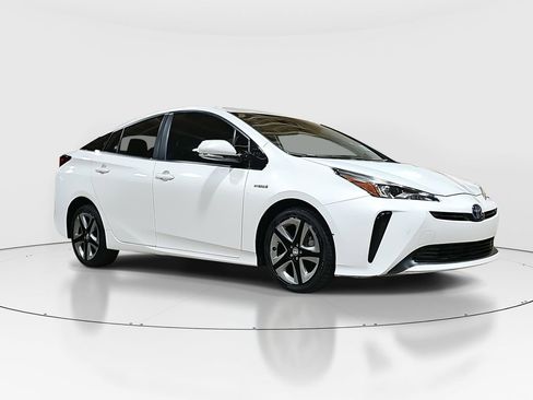 Certified 2020 Toyota Prius Limited image 3