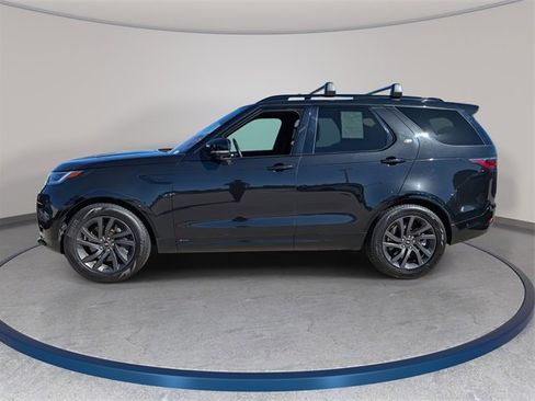 Used 2022 Land Rover Discovery S R-Dynamic image 2