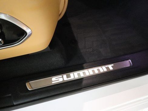 Used 2022 Jeep Grand Cherokee Summit image 40