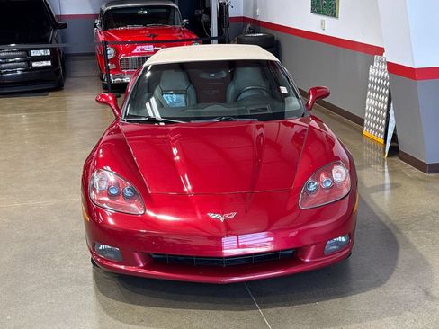 Used 2008 Chevrolet Corvette Convertible w/ Preferred Equipment Group RWD image 34