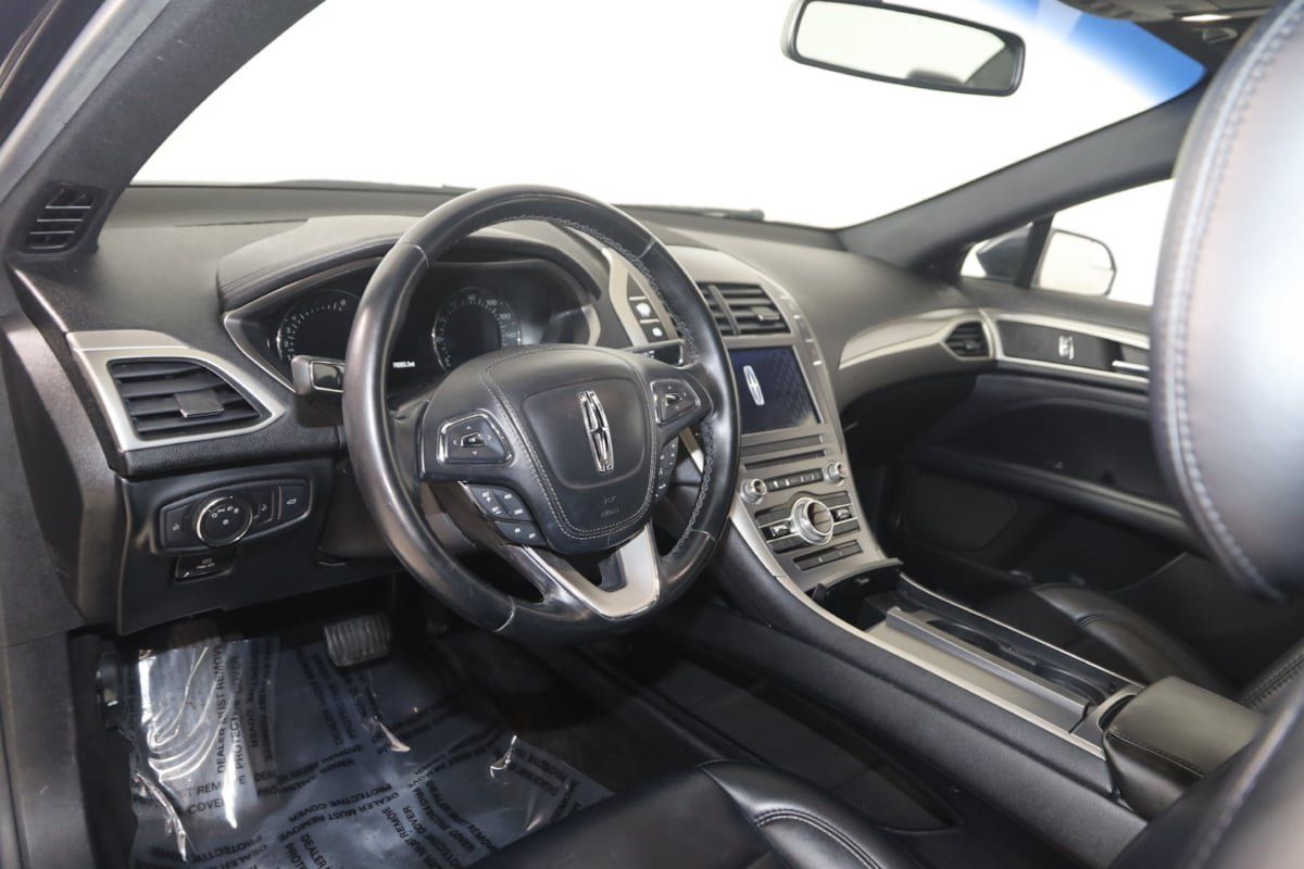 Used 2017 Lincoln MKZ Premiere FWD image 22
