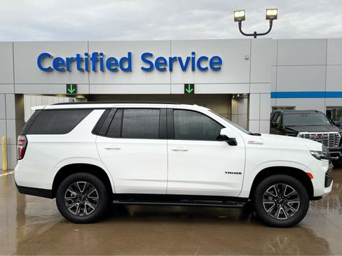 Certified 2023 Chevrolet Tahoe Z71 w/ Luxury Package image 3