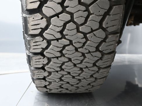 Used 2021 Ford F150 XLT w/ Equipment Group 302A High image 18