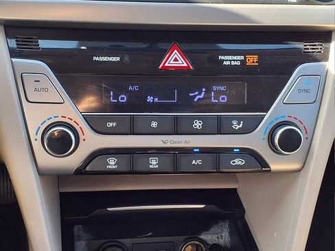 Used 2018 Hyundai Elantra Value Edition FWD image 16