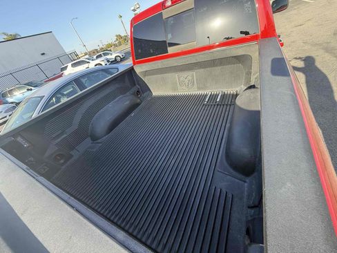 Used 2017 RAM 1500 Big Horn RWD image 17
