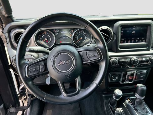 Used 2022 Jeep Wrangler Unlimited Sport AWD/4WD image 36