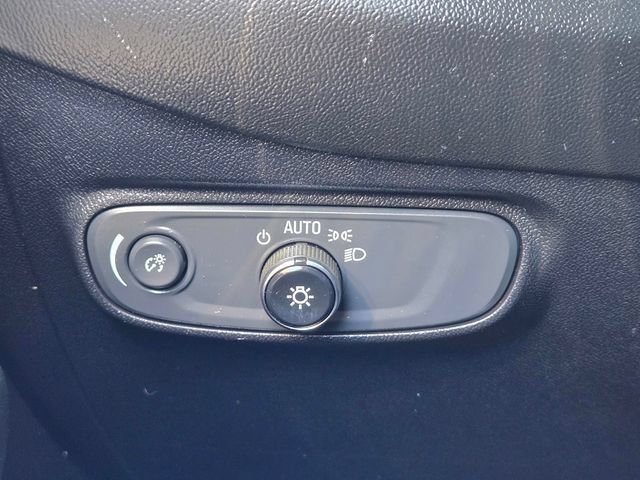 Used 2019 Chevrolet Equinox LS w/ LPO, Floor Liner Package AWD/4WD image 32
