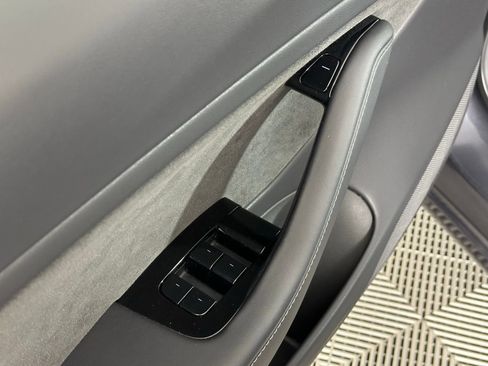 Used 2018 Tesla Model 3 Long Range image 38