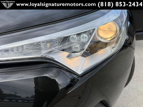 Used 2018 Toyota C-HR XLE FWD image 33