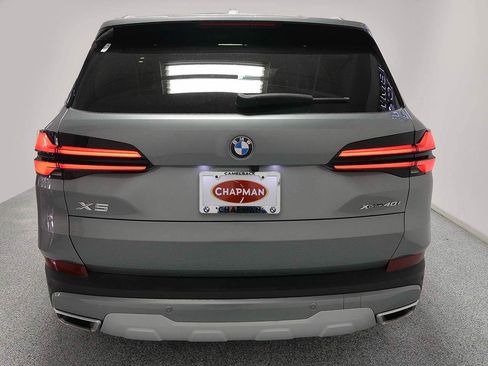 Used 2025 BMW X5 xDrive40i w/ Parking Assistance Package AWD/4WD image 4