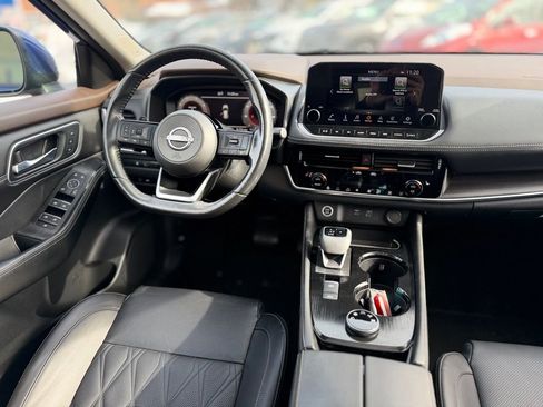 Used 2023 Nissan Rogue Platinum w/ Platinum Premium Package image 10