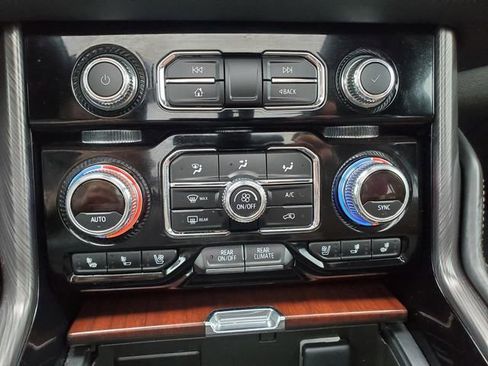 Used 2023 GMC Yukon Denali Ultimate image 24