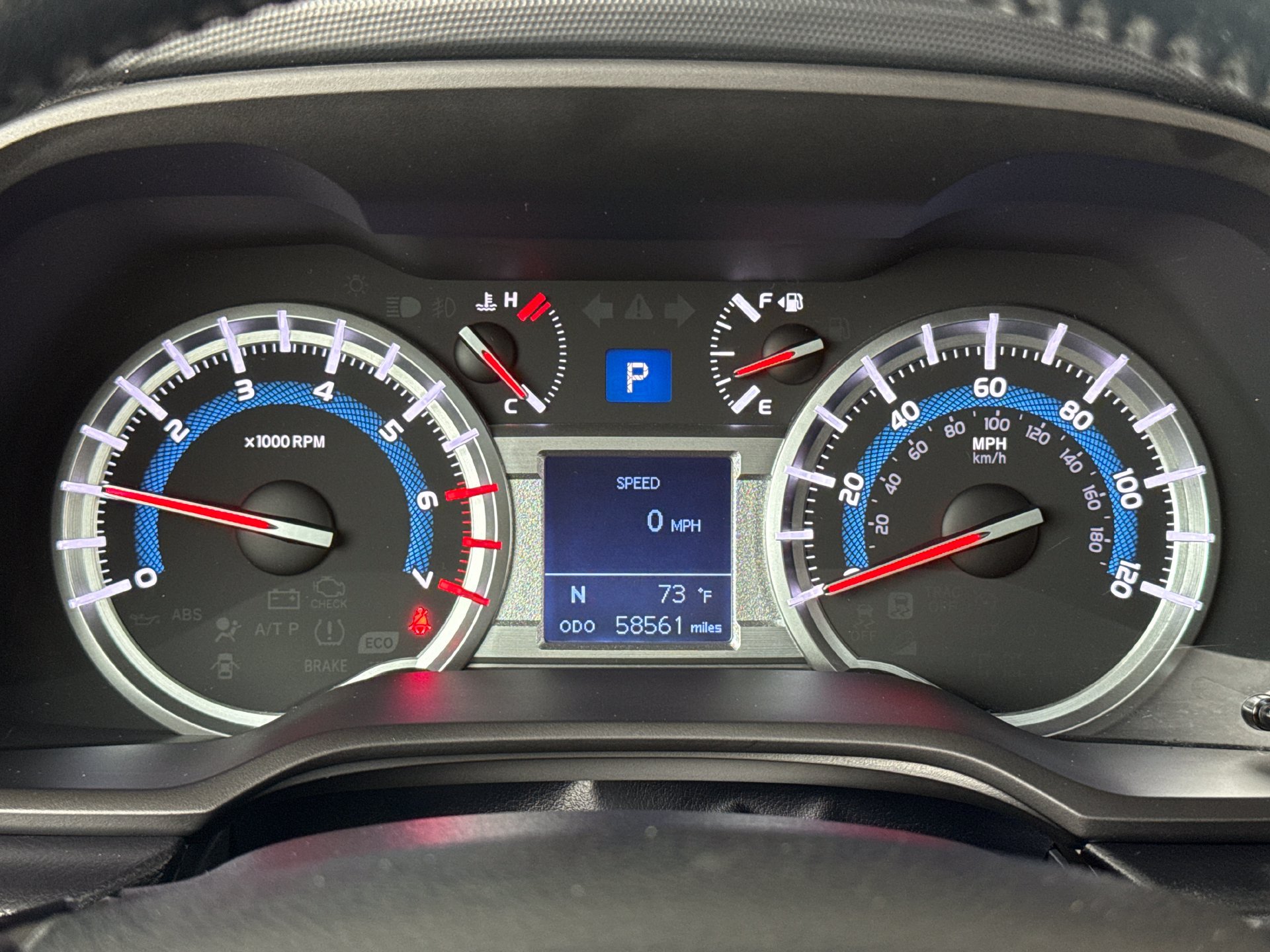 Used 2018 Toyota 4Runner SR5 Premium AWD/4WD image 2