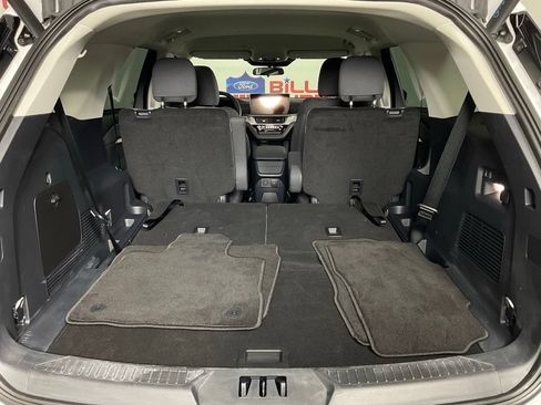 New 2026 Ford Explorer Active RWD image 11