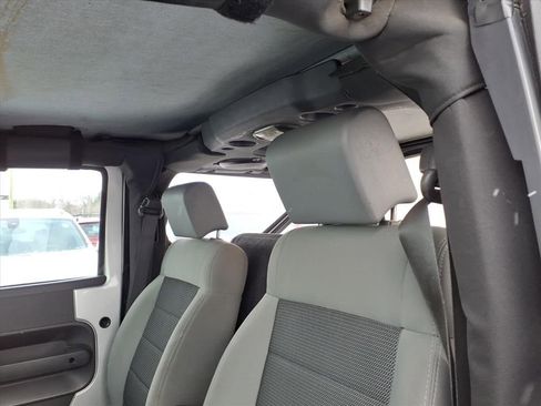 Used 2010 Jeep Wrangler Sport image 15