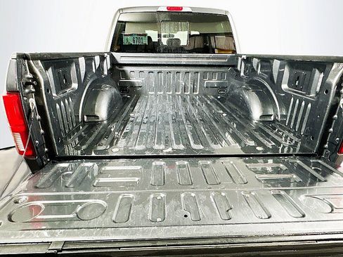 Used 2019 Ford F150 Platinum w/ Equipment Group 701A Luxury image 26