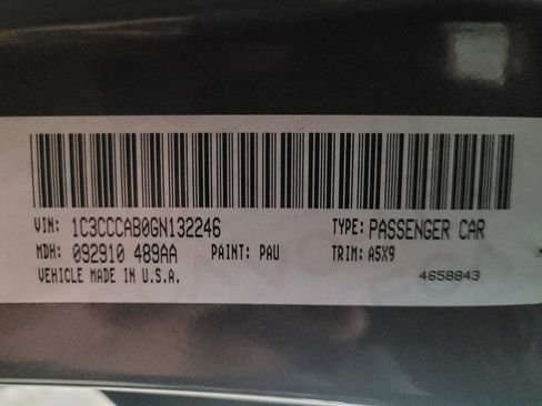 Used 2016 Chrysler 200 Limited w/ Convenience Group FWD image 33