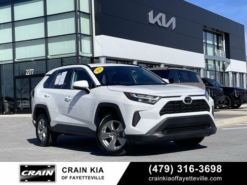Used 2024 Toyota RAV4 XLE image 1