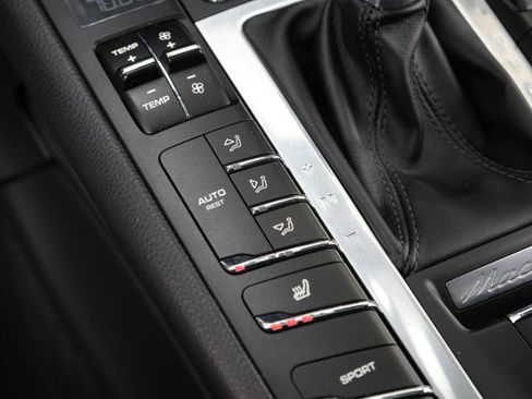 Used 2020 Porsche Macan image 58