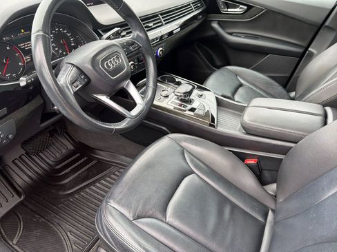 Used 2019 Audi Q7 3.0T Premium AWD/4WD image 9