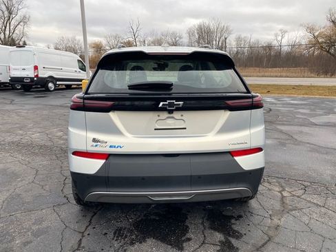 Used 2022 Chevrolet Bolt EUV Premier w/ Launch Edition image 7