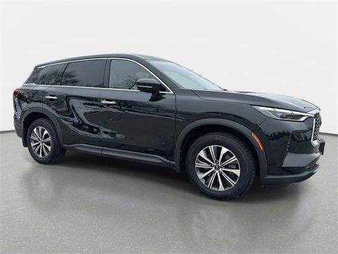 Used 2023 INFINITI QX60 Pure image 7