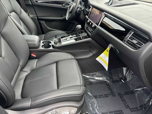 New 2025 Porsche Macan Turbo image 17