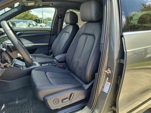 New 2025 Audi Q3 2.0T Premium image 7