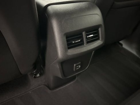 Used 2023 Chevrolet Equinox LS AWD/4WD image 34
