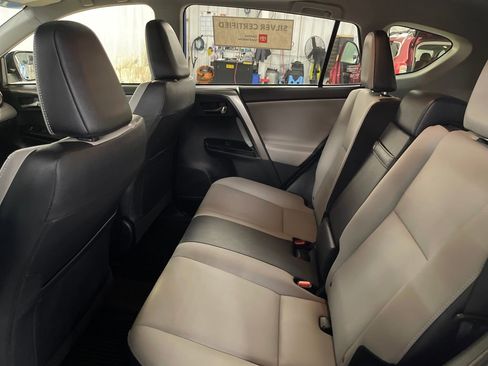 Certified 2018 Toyota RAV4 Limited image 25