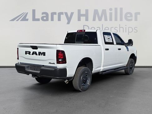 New 2026 RAM 2500 Tradesman AWD/4WD image 5