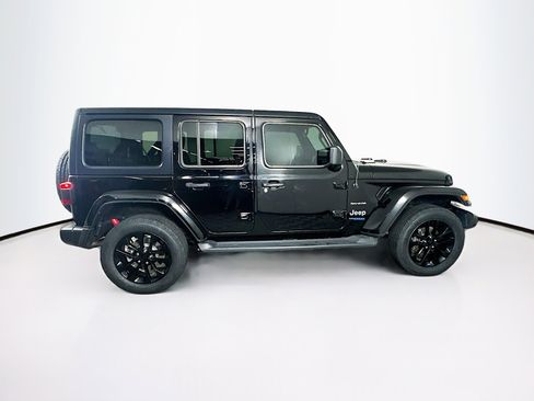Used 2022 Jeep Wrangler Sahara w/ Cold Weather Group image 10