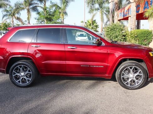 Used 2020 Jeep Grand Cherokee Overland image 10