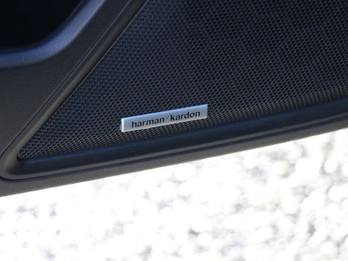 Used 2025 Subaru Outback Onyx Edition XT image 17