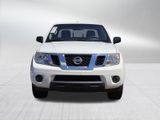 Used 2017 Nissan Frontier SV image 2