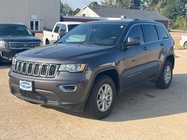 Used 2019 Jeep Grand Cherokee Laredo RWD image 2