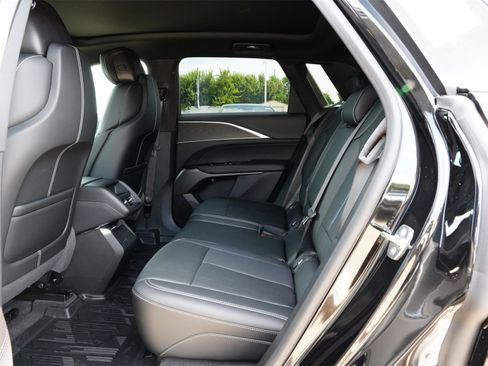 New 2025 Cadillac Lyriq Luxury image 21