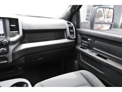 Used 2024 RAM 2500 Tradesman w/ Chrome Appearance Group AWD/4WD image 10