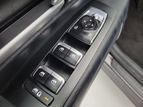 Used 2025 Kia Telluride S AWD/4WD image 22