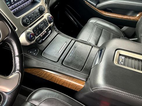 Used 2019 GMC Yukon Denali w/ Denali Ultimate Package image 15
