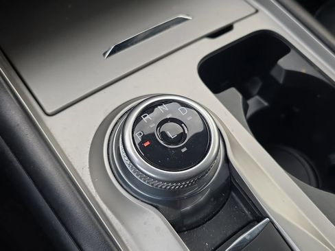 Used 2022 Ford Explorer XLT image 26