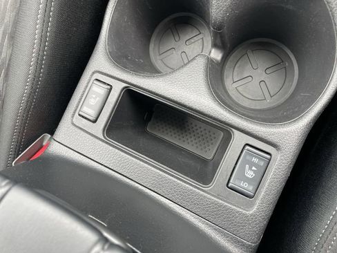 Used 2020 Nissan Rogue S w/ Special Edition Package image 25