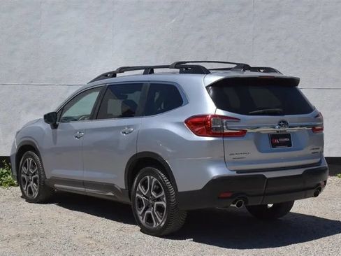 Used 2024 Subaru Ascent Limited AWD/4WD image 2