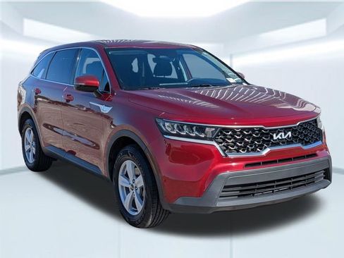 Used 2022 Kia Sorento LX image 28
