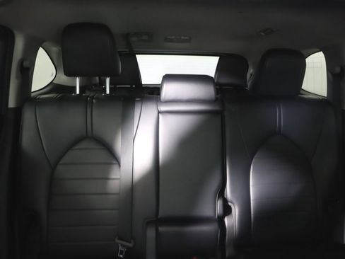 Used 2023 Toyota Highlander XLE image 33