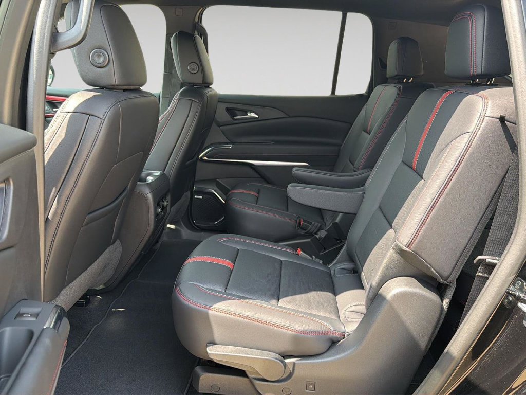 New 2026 Chevrolet Traverse RS w/ LPO, Cargo Package FWD image 12