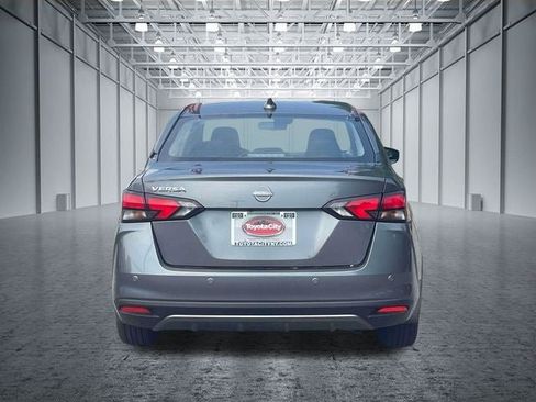 Used 2025 Nissan Versa SV w/ Trunk Package FWD image 9