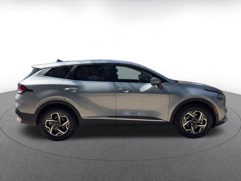 Used 2025 Kia Sportage LX FWD image 18