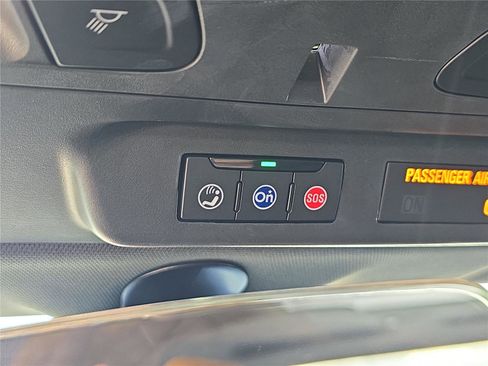 Used 2022 Chevrolet Camaro LT image 22