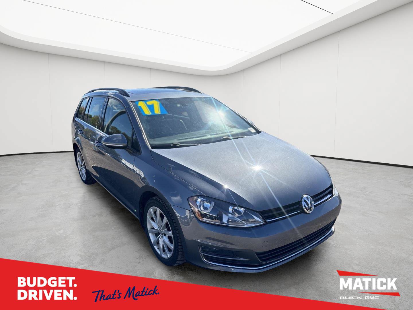 Used 2017 Volkswagen Golf SE FWD image 1